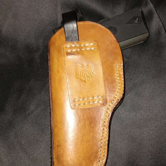 Handmade leather punisher skull holster - Picture 3 of 3